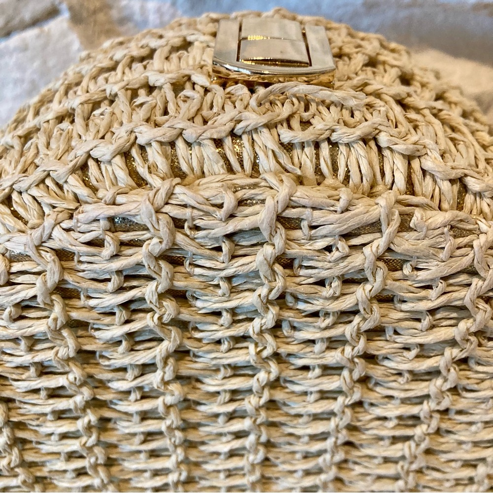 NWT Haute Hippie Cream Straw Round Crossbody with Red Cherry Charm - Picture 2 of 9